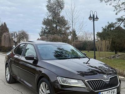Second-hand Skoda Superb Ambition 120 CP (88 kW) 2017 Culoaregri Berlinǎ