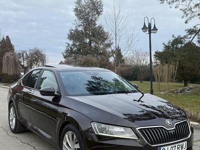 Second-hand Skoda Superb Ambition 120 CP (88 kW) 2017 Culoaregri Berlinǎ