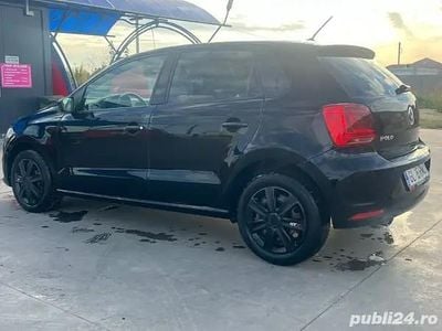 Negru Utilizat 2015 VW Polo Hatchback | 5.100 EUR