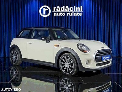 Second-hand Mini Cooper 136 CP (100 kW) 2015 Culoarealb Hatchback
