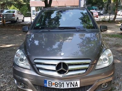 Gri Utilizat 2010 Mercedes B180 Monovolum | 6.700 EUR