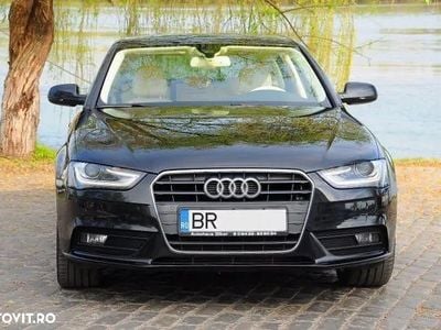 Culoarenegru Utilizat 2012 Audi A4 Berlinǎ | 10.800 EUR (Scump)