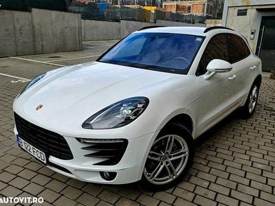 Second-hand Porsche Macan 252 CP (185 kW) 2016 Culoarealb SUV