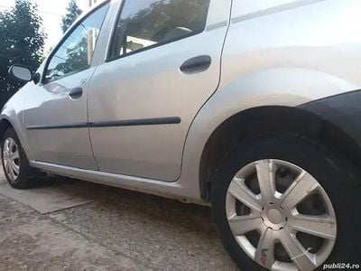 Second-hand Dacia Logan 75 CP (55 kW) 2007 Berlinǎ