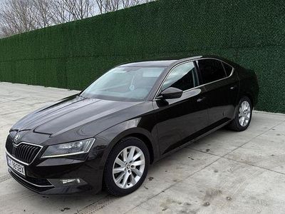 Second-hand Skoda Superb Ambition 150 CP (110 kW) 2018 Culoaremaro Berlinǎ