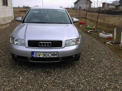 Gri Second-hand 2003 Audi A4 Break | 2.500 EUR