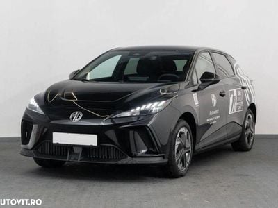 Second-hand MG MG4 EV Excite 150 kW (204 CP) 2023 Culoarenegru Hatchback