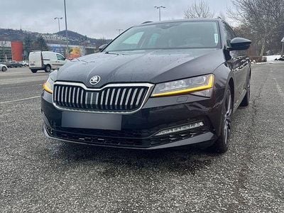 Second-hand Skoda Superb Premium Edition 200 CP (147 kW) 2020 Culoarenegru Break