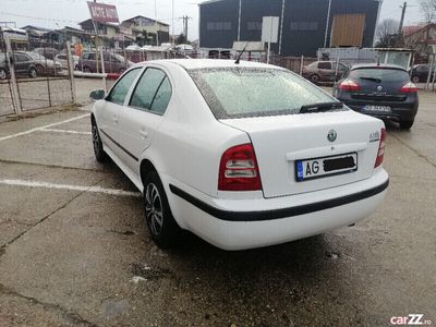 second-hand Skoda Octavia Tour2007.Motor benzina1.6MPI .CLIMA.Proprietar