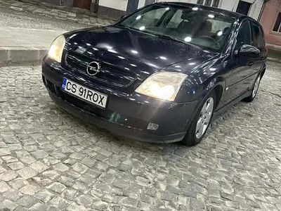 Albastru Utilizat 2003 Opel Signum Hatchback | 450 EUR