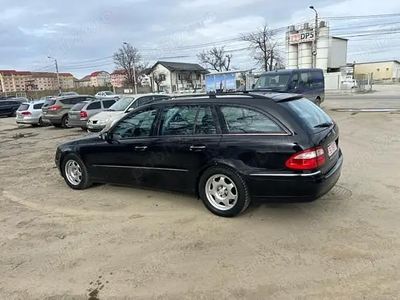 Second-hand Mercedes E220 Avantgarde 150 CP (110 kW) 2004 Break
