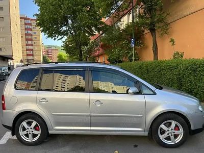 Utilizat 2005 VW Touran Monovolum | 3.300 EUR (Scump)