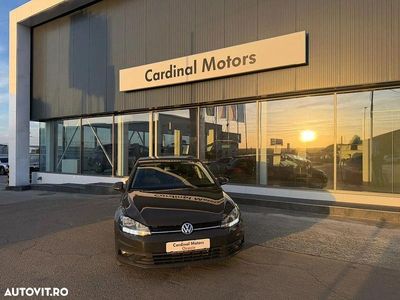 Culoaregri Utilizat 2019 VW Golf VII Trendline Hatchback | 14.900 EUR (Puțin scump)