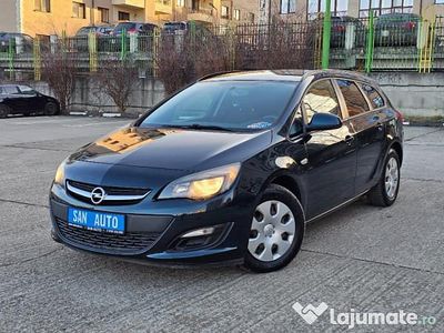 Second-hand Opel Astra 110 CP (80 kW) 2015 Verde Break