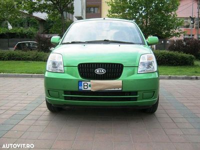 Second-hand Kia Picanto LX 65 CP (47 kW) 2006 Verde Hatchback