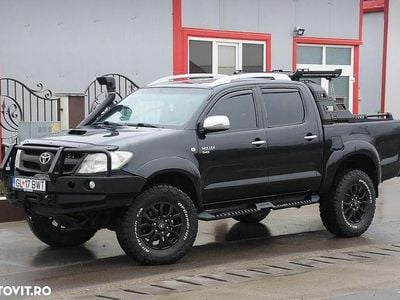 Second-hand Toyota HiLux 120 CP (88 kW) 2007 Culoarenegru Pickup