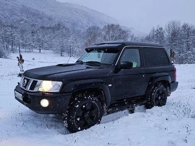 Culoarenegru Utilizat 2008 Nissan Patrol SUV | 17.900 EUR