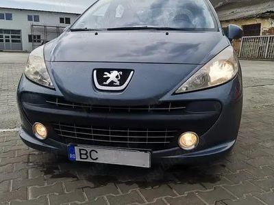Utilizat 2008 Peugeot 207 Premium Coupe | 1.350 EUR (Puțin scump)