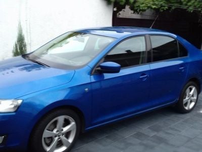 Second-hand Skoda Rapid Style 105 CP (77 kW) 2014 Albastru Hatchback