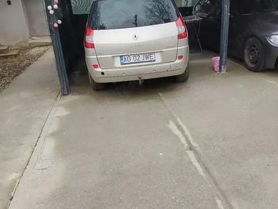 Second-hand Renault Scénic II 150 CP (110 kW) 2006 Monovolum