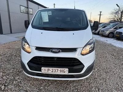 Alb Second-hand 2015 Ford Transit Custom Van | 9.500 EUR