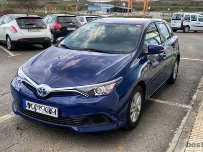 second-hand Toyota Auris Hybrid 