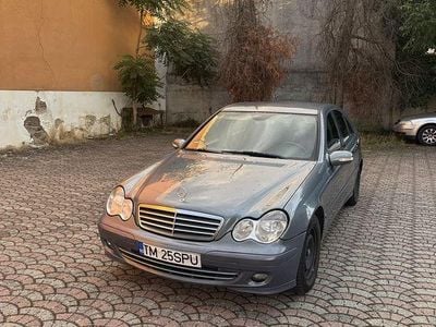 Mercedes C180