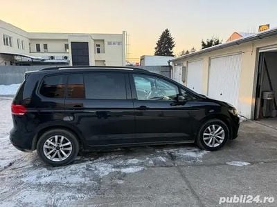 Negru Second-hand 2016 VW Touran Monovolum | 7.500 EUR (Scump)