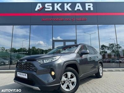 Second-hand Toyota RAV4 Hybrid 178 CP (130 kW) 2021 Gri SUV