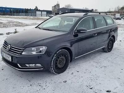 Second-hand VW Passat Trendline 140 CP (102 kW) 2012 Culoarenegru Break
