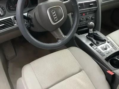 Second-hand Audi A6 140 CP (102 kW) 2005 Berlinǎ