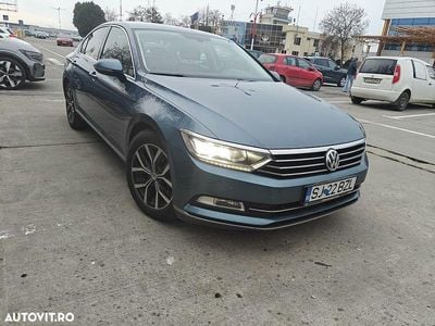 Second-hand VW Passat Highline 150 CP (110 kW) 2017 Culoarealbastru Berlinǎ