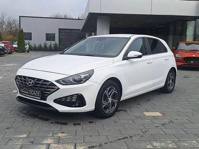 Second-hand Hyundai i30 110 CP (80 kW) 2021 Culoarealb Hatchback