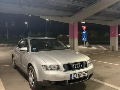 Gri Utilizat 2001 Audi A4 Berlinǎ | 7.999 EUR
