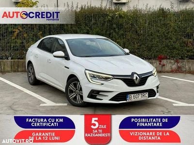 Culoarealb Utilizat 2022 Renault Mégane IV Hatchback | 15.500 EUR (Puțin scump)