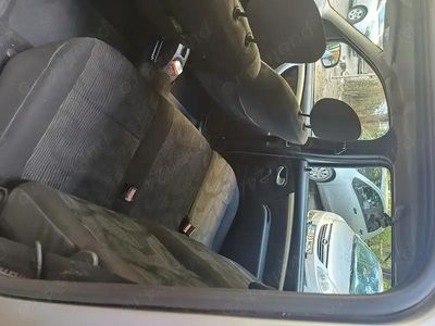 Gri Utilizat 2011 Dacia Logan Berlinǎ | 3.600 EUR (Puțin scump)