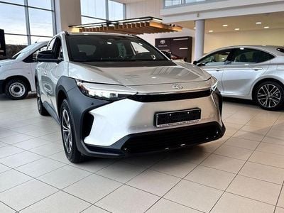 Culoareargint Nouă 2025 Toyota bZ4X SUV | 37.000 EUR