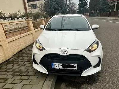 Alb Utilizat 2024 Toyota Yaris Hatchback | 17.500 EUR (Preț OK)