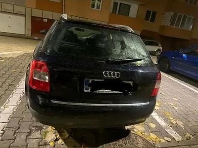 Second-hand 2003 Audi A4 Berlinǎ | 2.200 EUR (Preț bun)