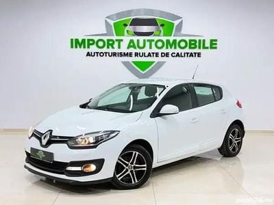Culoarealb Utilizat 2013 Renault Mégane III Dynamique Hatchback | 5.999 EUR (Puțin scump)
