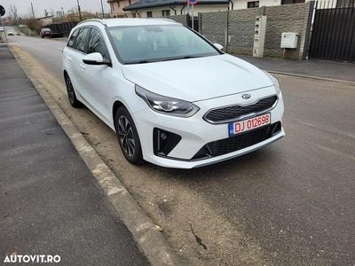 Culoarealb Utilizat 2021 Kia Ceed Sportswagon Spirit Break | 17.999 EUR (Preț OK)