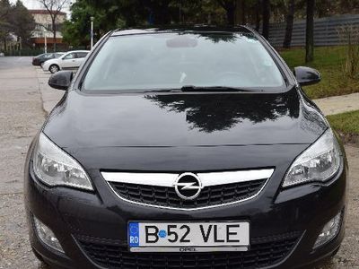 Negru Utilizat 2010 Opel Astra Hatchback | 7.700 EUR (Scump)