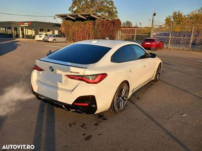 Second-hand BMW M440 M Sport 374 CP (275 kW) 2023 Culoarealb Berlinǎ