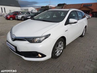 Toyota Auris Hybrid