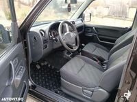 Second-hand Suzuki Jimny Style 86 CP (63 kW) 2016 Culoaremaro SUV
