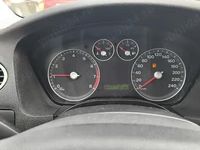 Second-hand Ford Focus 115 CP (84 kW) 2005 Gri Hatchback