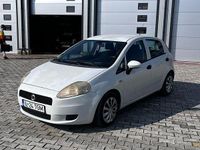 Second-hand Fiat Punto 70 CP (51 kW) 2010 Culoarealb Hatchback