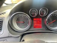 Second-hand Opel Insignia 136 CP (100 kW) 2012 Culoarenegru Hatchback