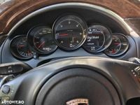 Second-hand Porsche Cayenne 240 CP (176 kW) 2011 Culoarealbastru SUV