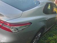 Second-hand Toyota Camry 218 CP (160 kW) 2020 Culoareargint Berlinǎ